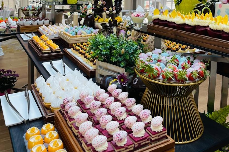 A elaborate spread of Easter-themed brunch items. 